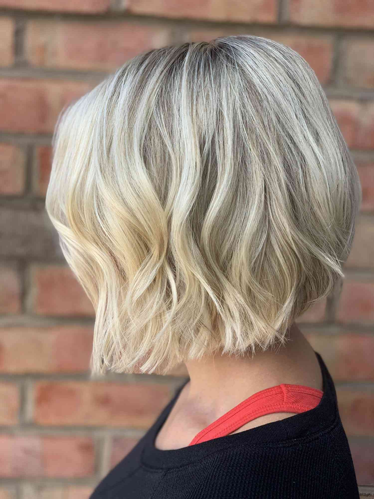 Short Hair Styles For Women In Their 50's
