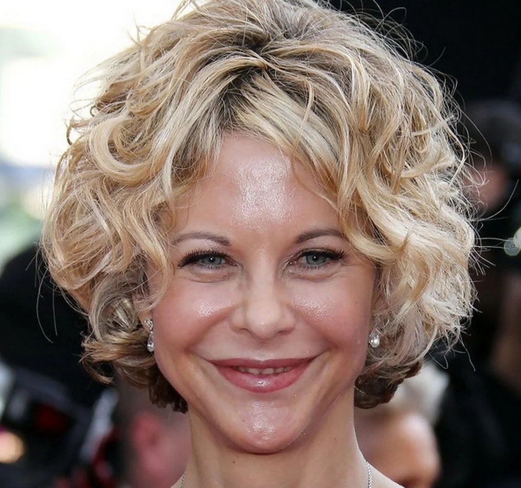 Short Hair Styles For Woman Over 50 With Thin Hair